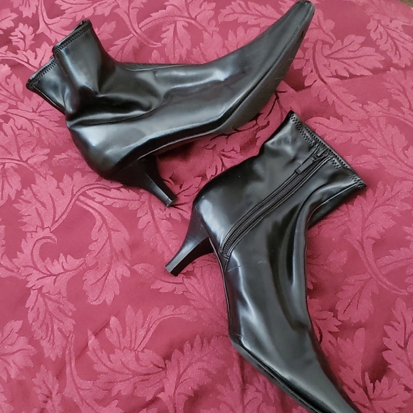 Ladies black ankle dress boots - Picture 3 of 3